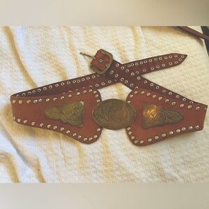 Vintage large buckle belt